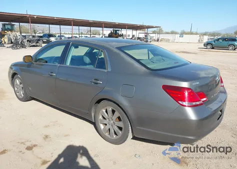 2005 Toyota Avalon Xls z USA, uszkodzony, nr VIN 4T1BK36B45U029509